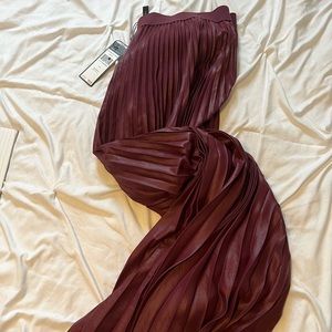 BCBG pleated maroon skirt